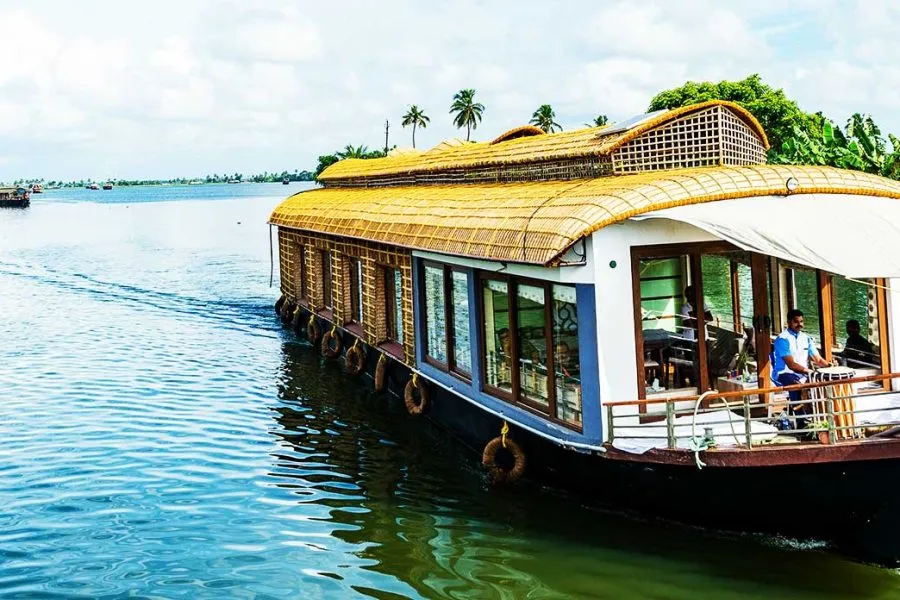 7D 6N Blend Of Kerala